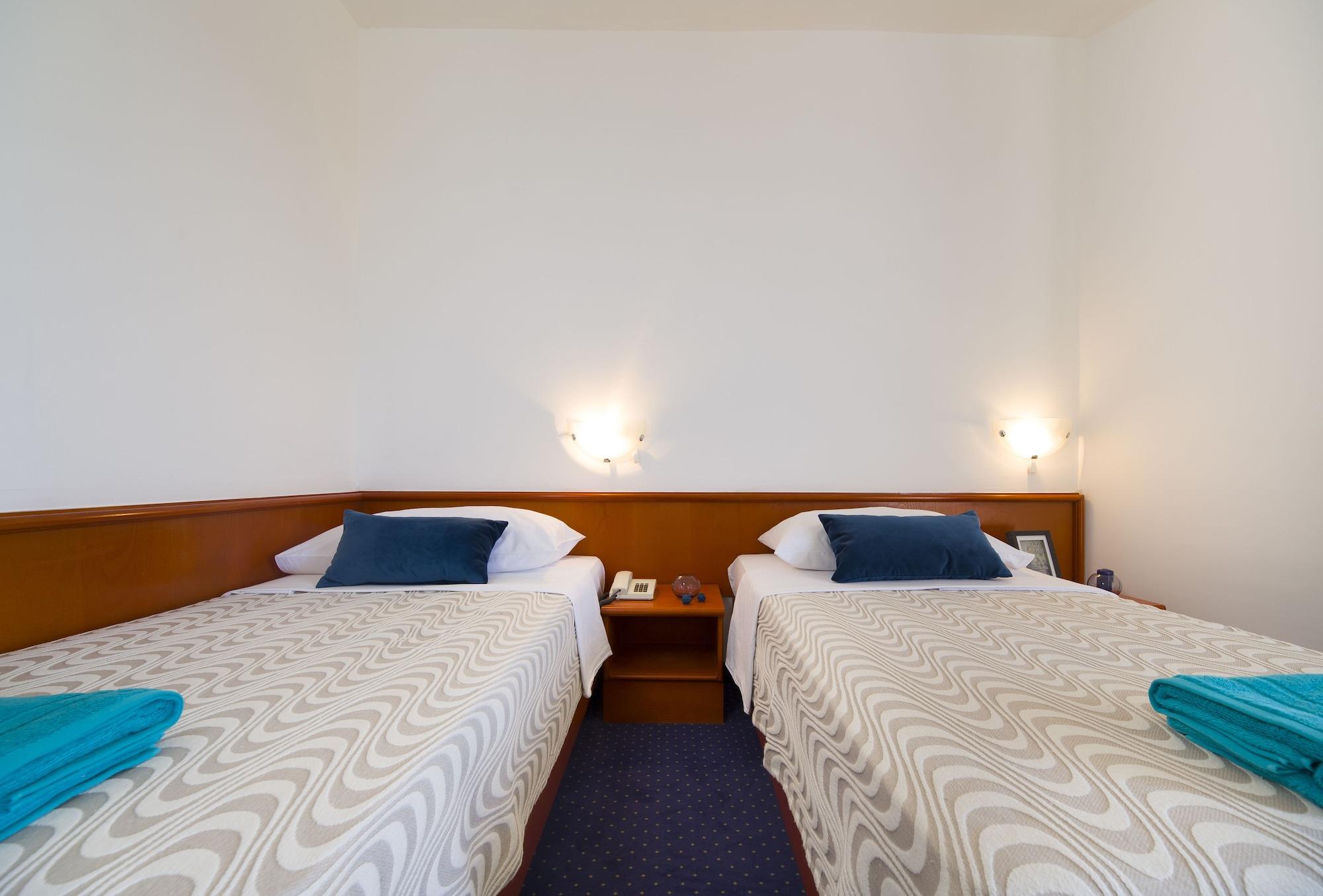 Hotel Laguna Gradac  Εξωτερικό φωτογραφία