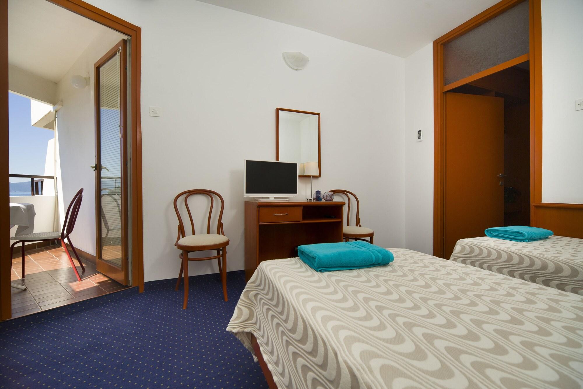 Hotel Laguna Gradac  Εξωτερικό φωτογραφία