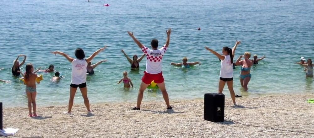 Hotel Laguna Gradac  Εξωτερικό φωτογραφία