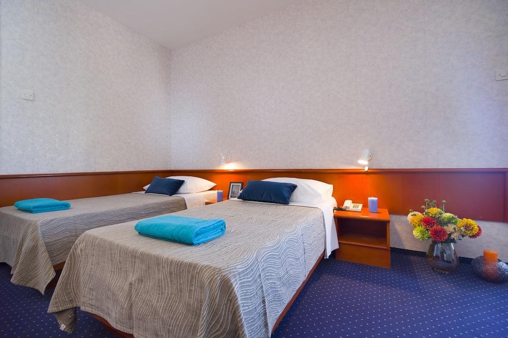 Hotel Laguna Gradac  Εξωτερικό φωτογραφία