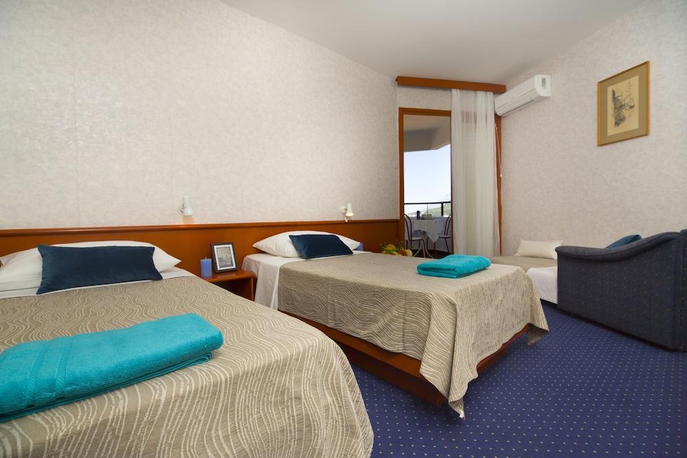 Hotel Laguna Gradac  Εξωτερικό φωτογραφία