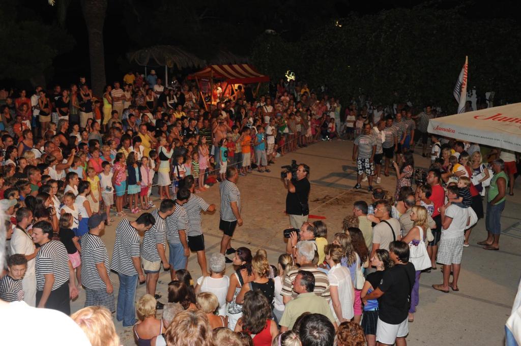 Hotel Laguna Gradac  Εξωτερικό φωτογραφία