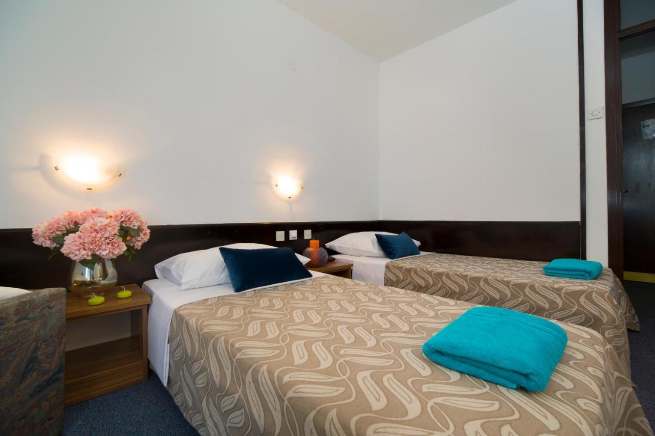 Hotel Laguna Gradac  Εξωτερικό φωτογραφία